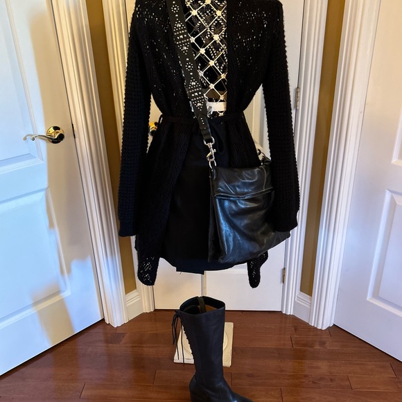 New never worn.black leather boot size 9 - Picture 6 of 16